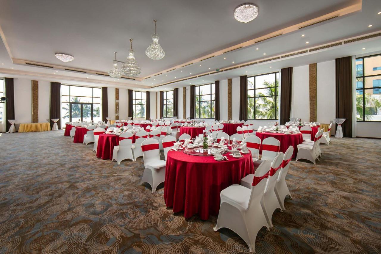 Nesta Hotel Дананг Екстер'єр фото