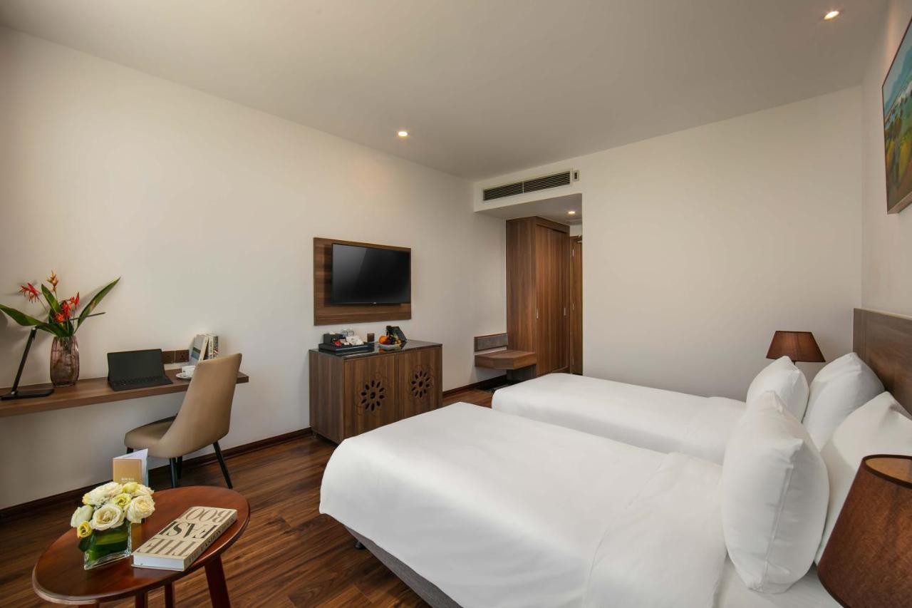 Nesta Hotel Дананг Екстер'єр фото