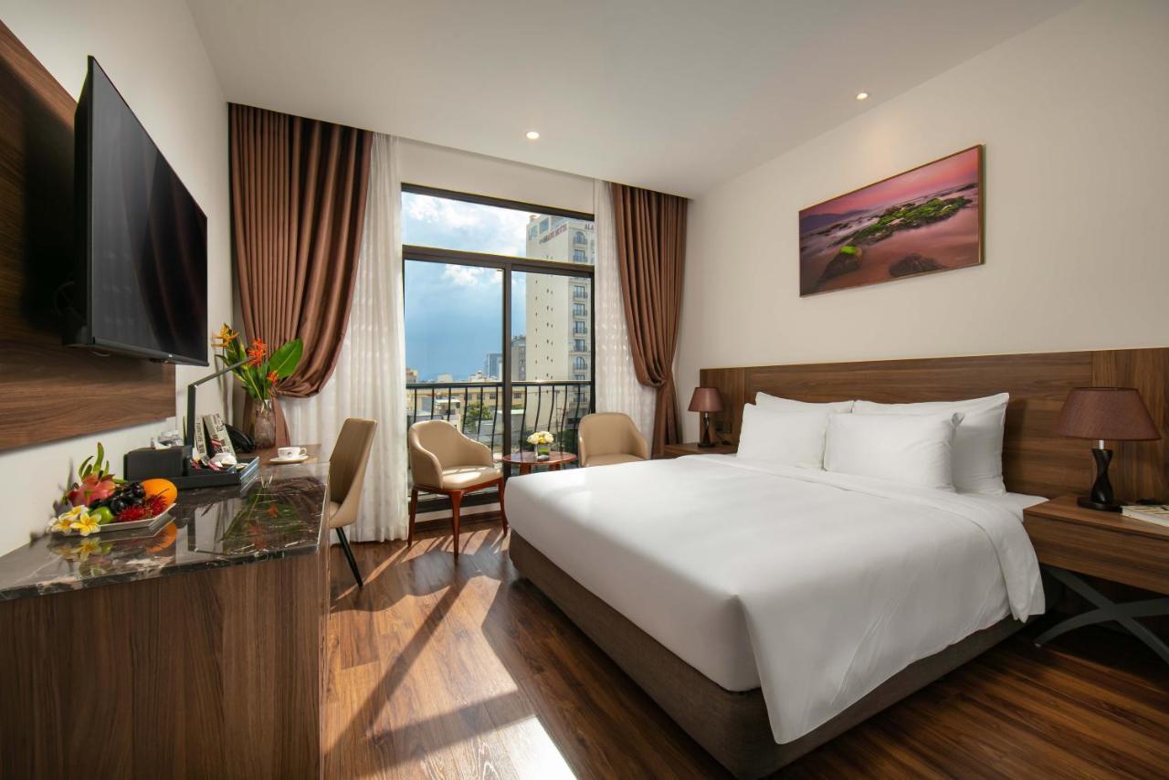 Nesta Hotel Дананг Екстер'єр фото