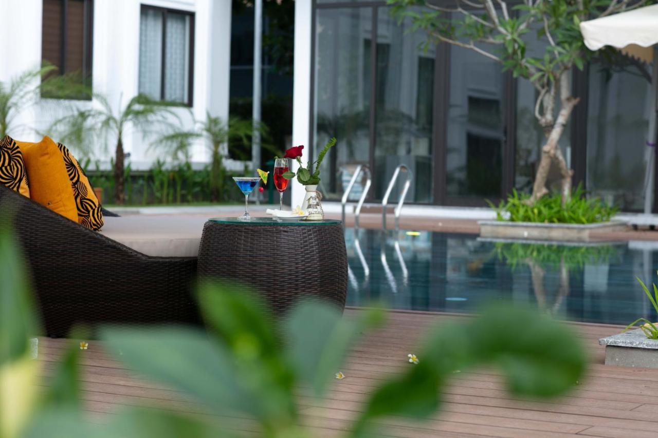 Nesta Hotel Дананг Екстер'єр фото