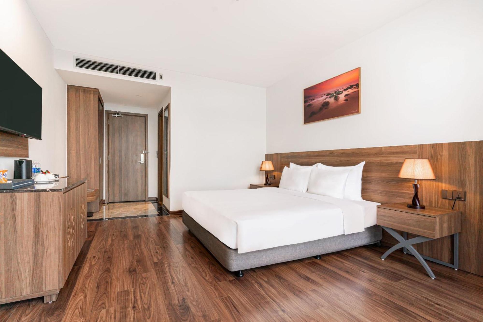 Nesta Hotel Дананг Екстер'єр фото