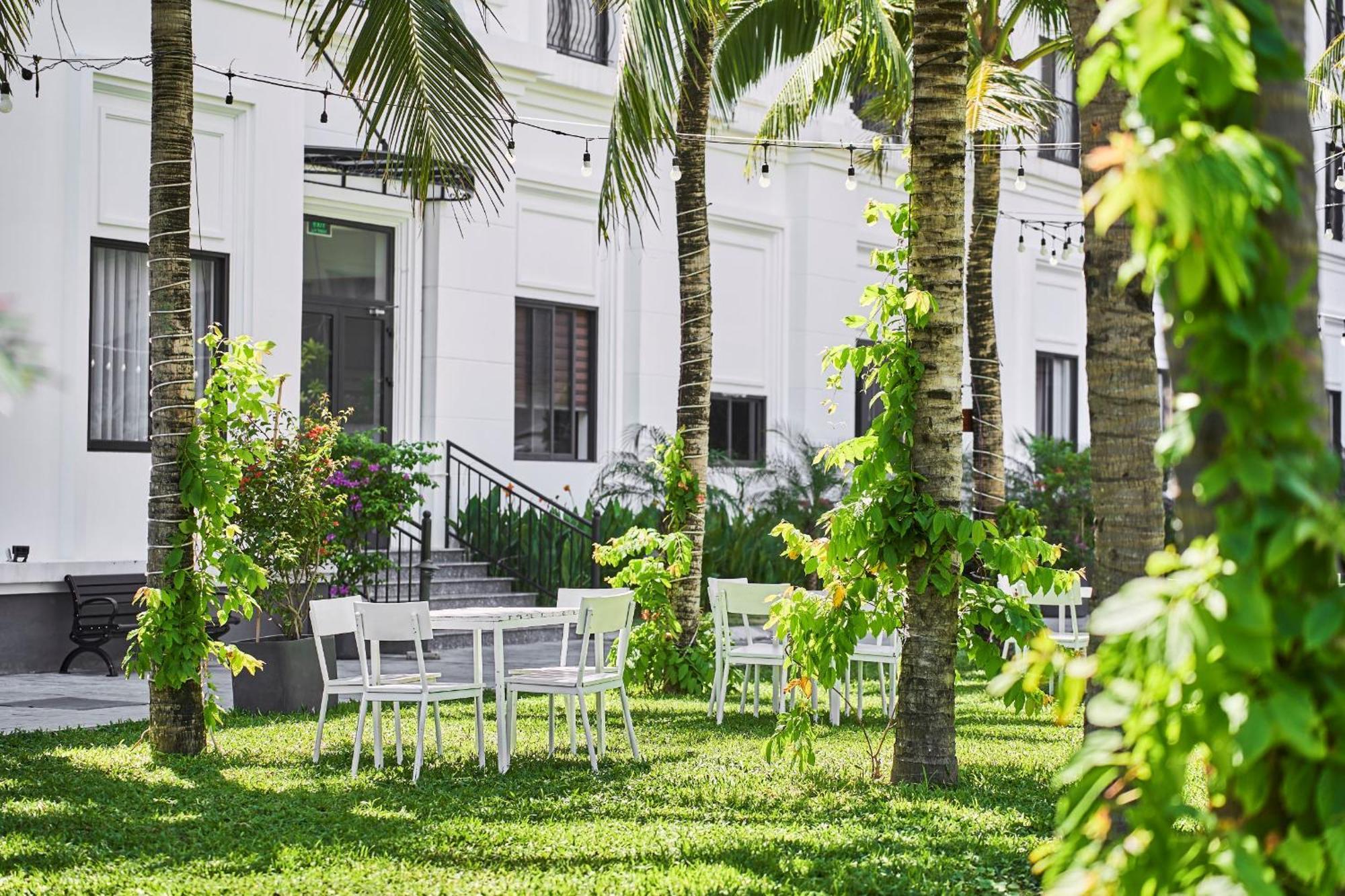 Nesta Hotel Дананг Екстер'єр фото